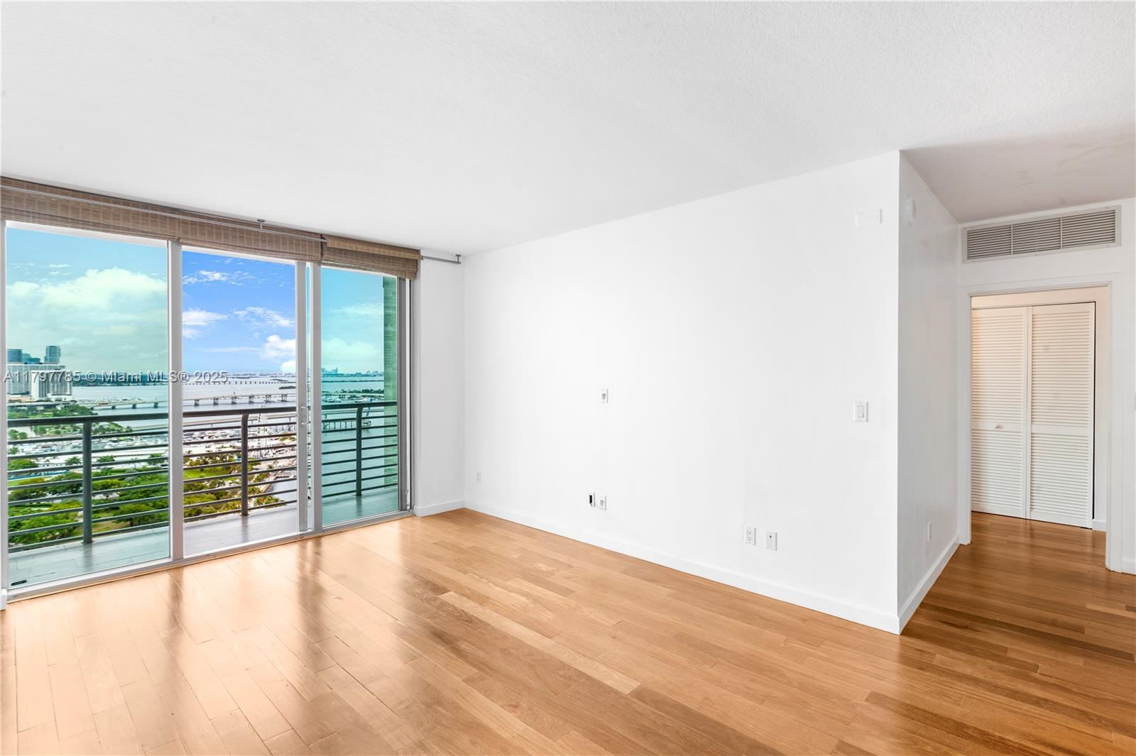 325 S Biscayne Blvd 3222