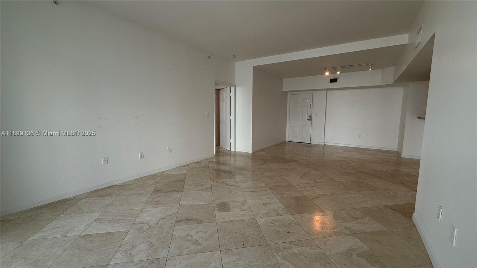 1155 Brickell Bay Dr PH104