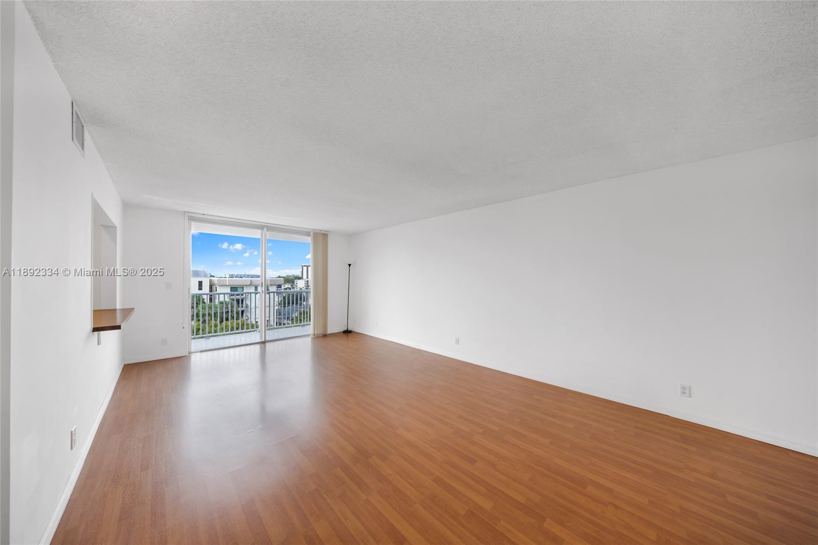 GOLDEN SURF TOWERS CONDO - Residential