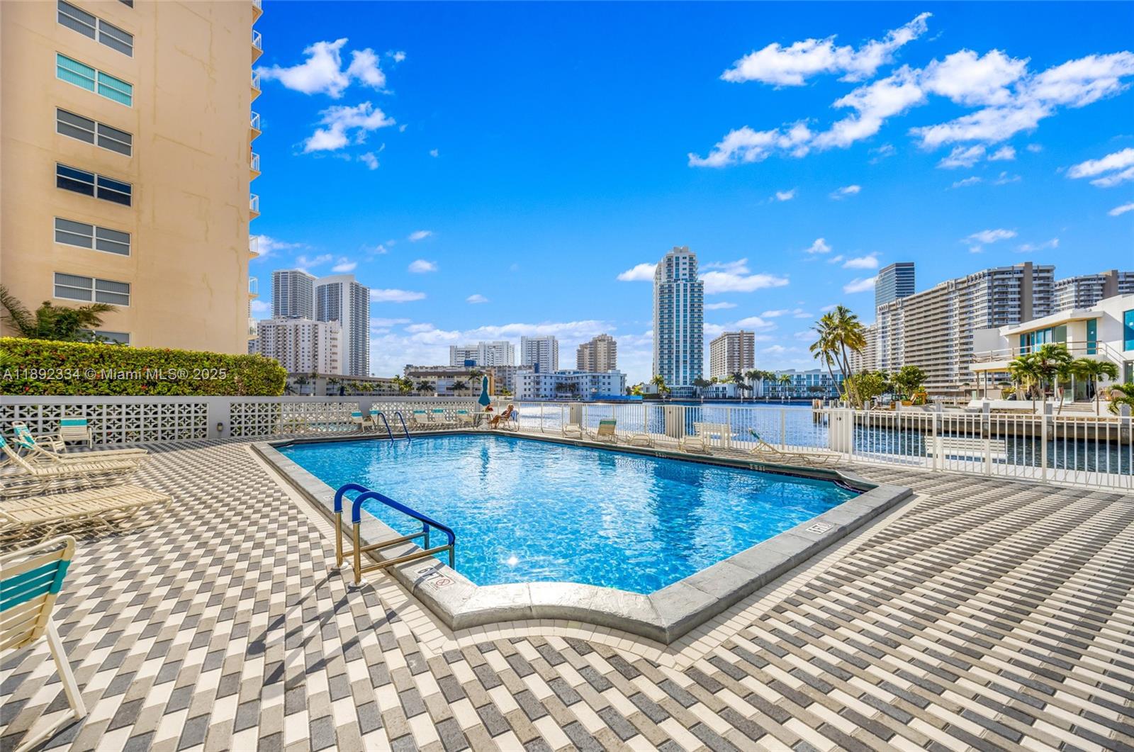 GOLDEN SURF TOWERS CONDO - Residential