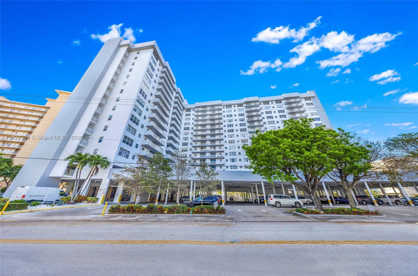 GOLDEN SURF TOWERS CONDO - Residential