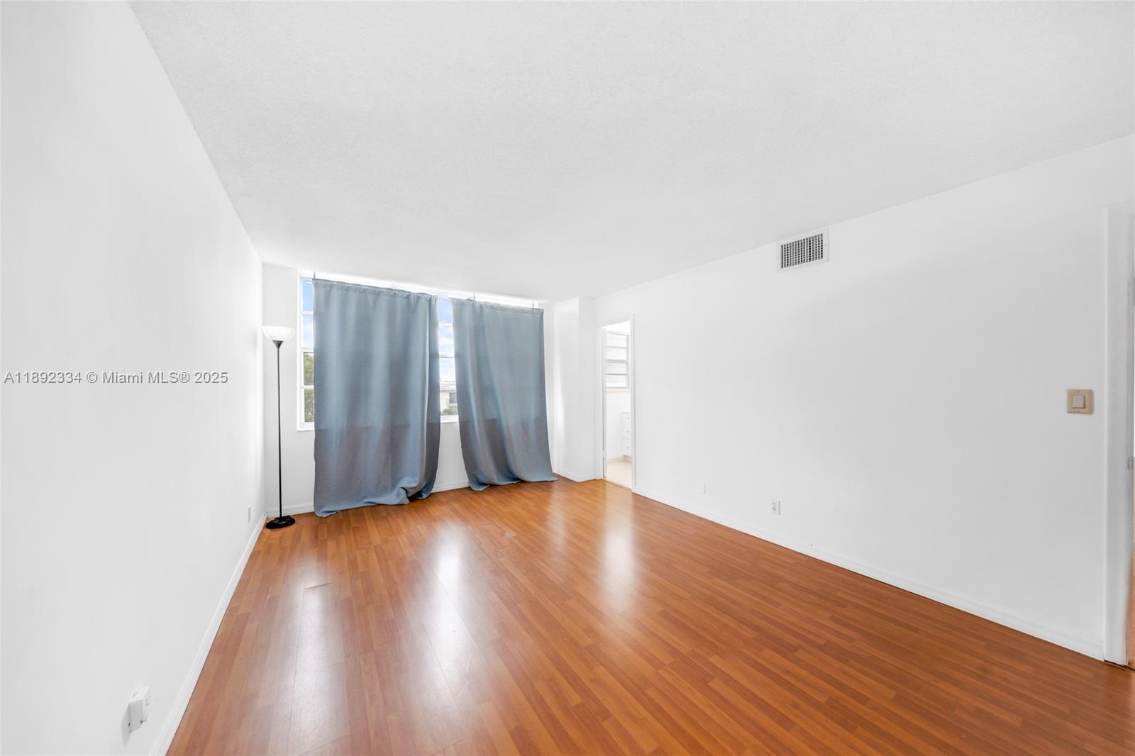 GOLDEN SURF TOWERS CONDO - Residential