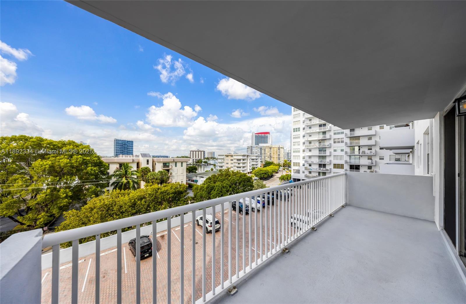 GOLDEN SURF TOWERS CONDO - Residential