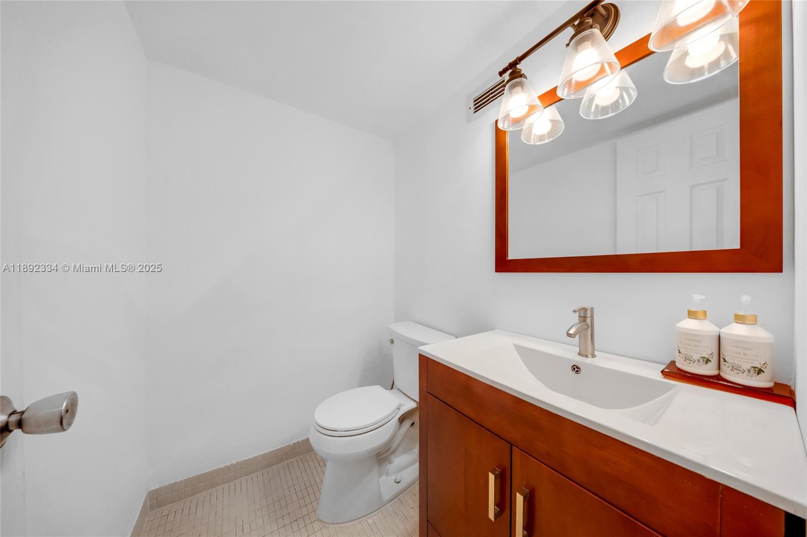 GOLDEN SURF TOWERS CONDO - Residential