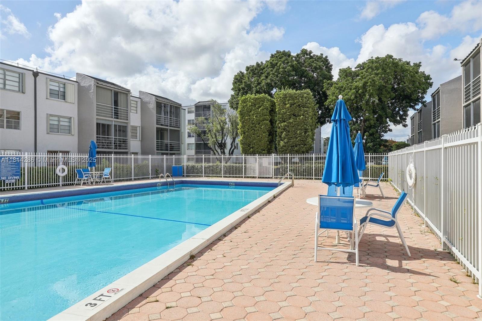 EL CONQUISTADOR NORTH CON - Residential