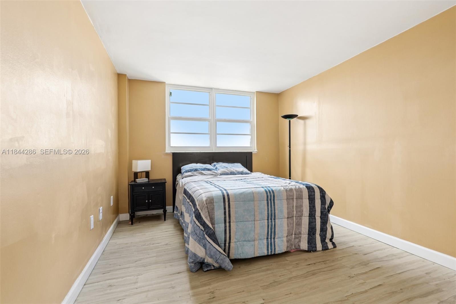 EL CONQUISTADOR NORTH CON - Residential