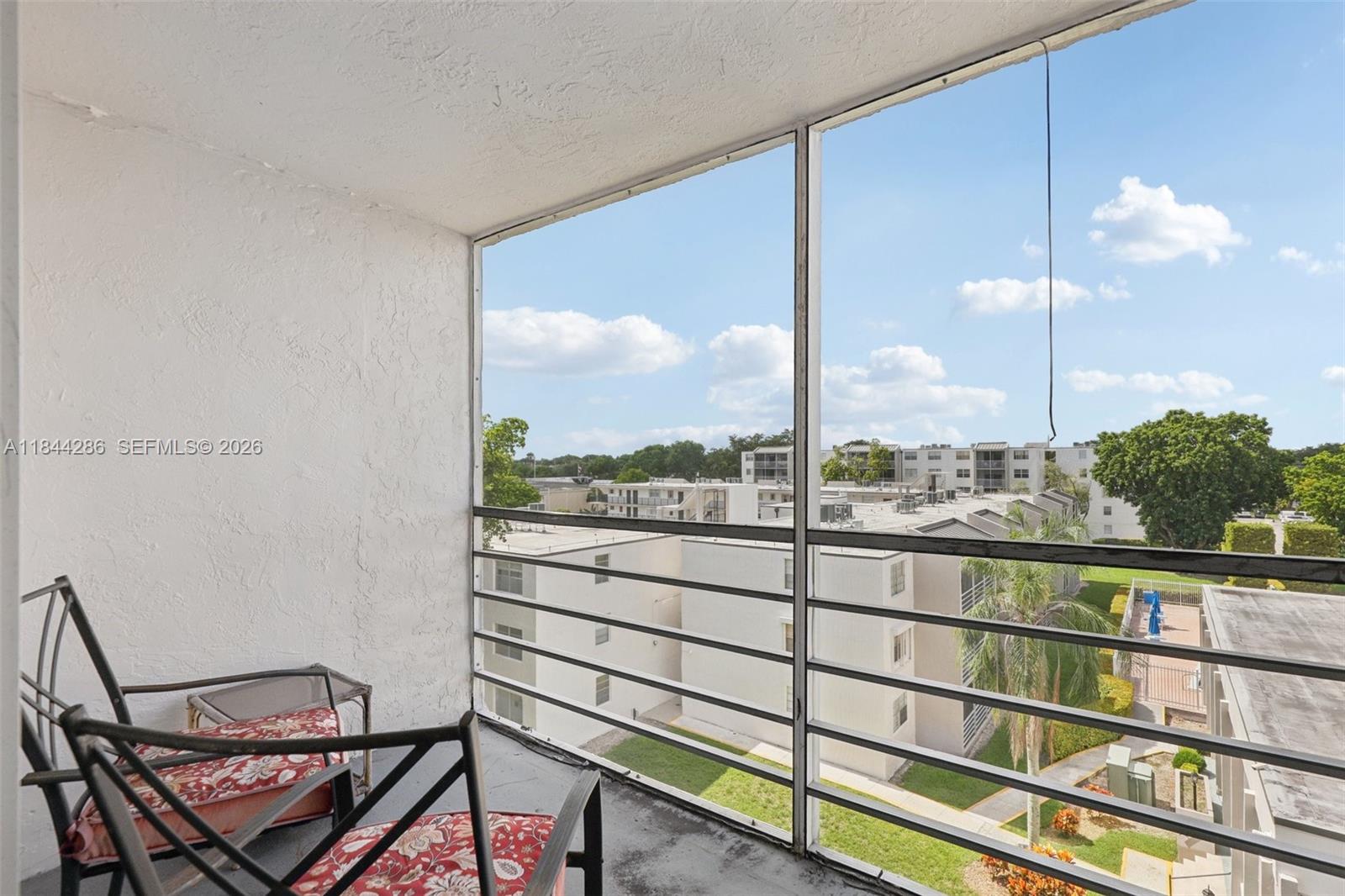 EL CONQUISTADOR NORTH CON - Residential