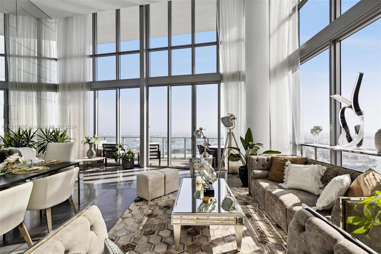 MARQUIS CONDO - Residential