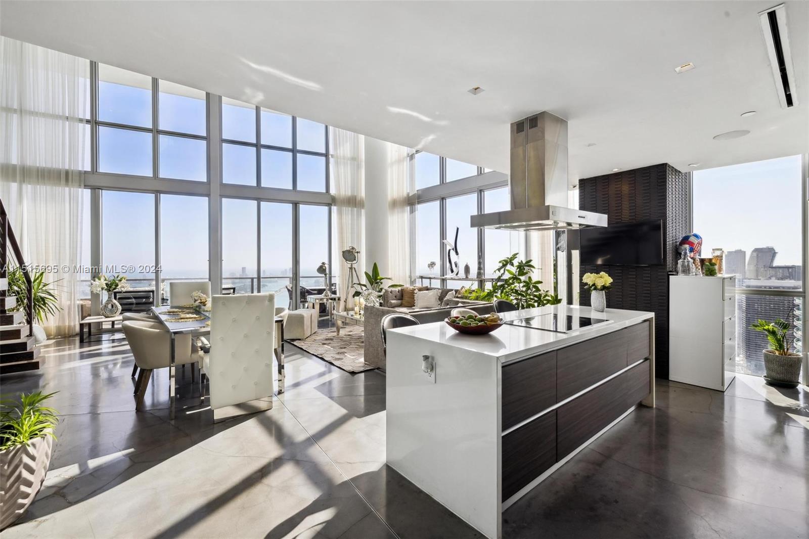 MARQUIS CONDO - Residential