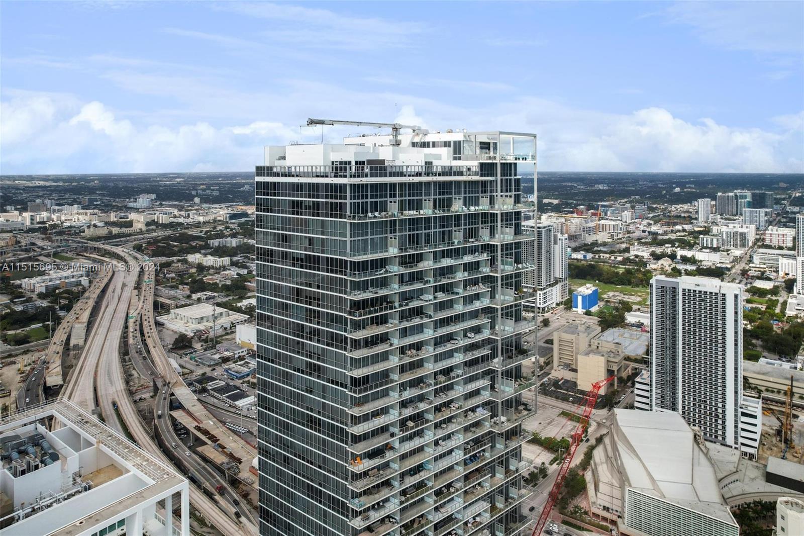 MARQUIS CONDO - Residential