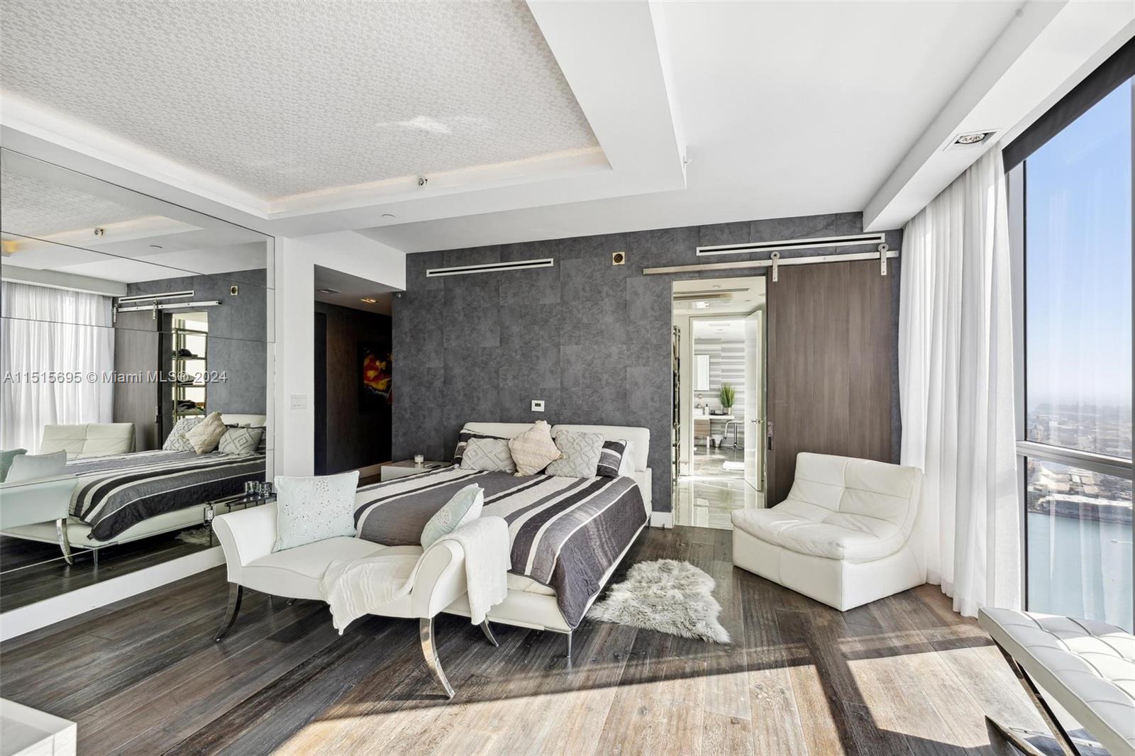 MARQUIS CONDO - Residential