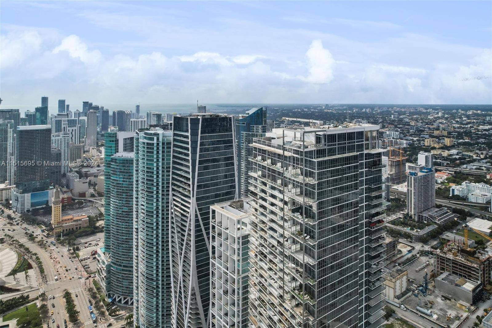 MARQUIS CONDO - Residential