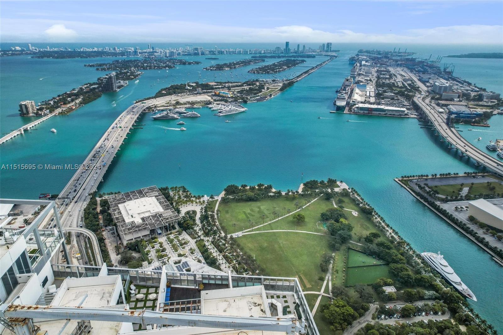 MARQUIS CONDO - Residential