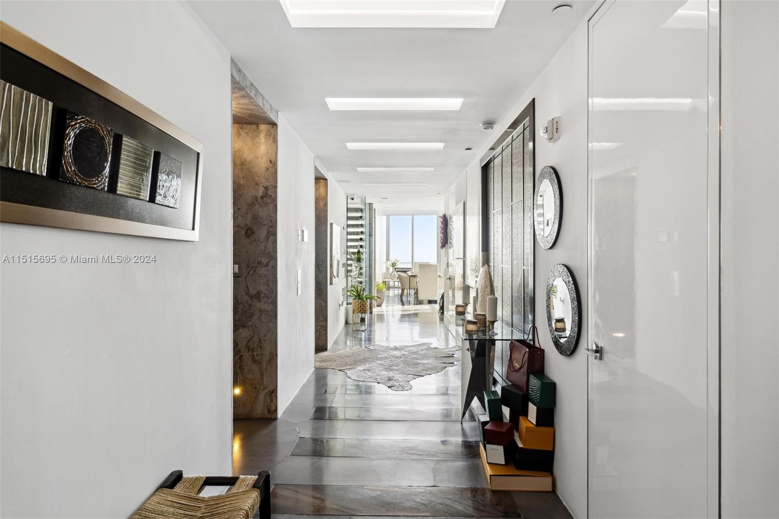 MARQUIS CONDO - Residential