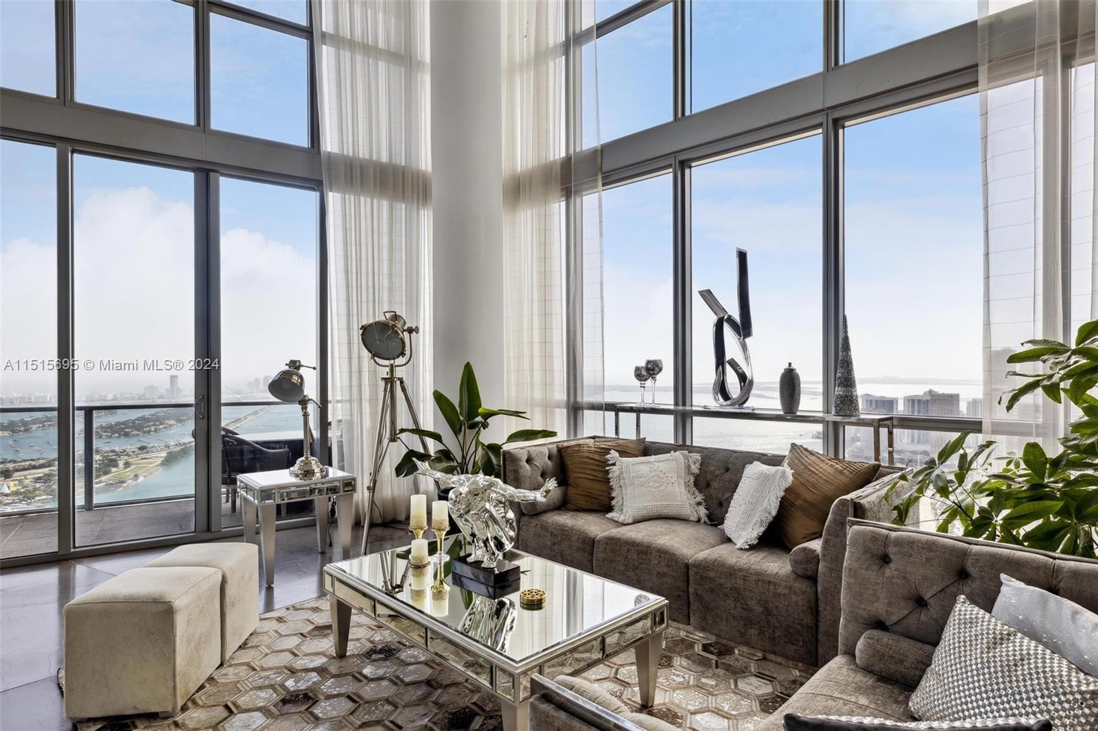 MARQUIS CONDO - Residential