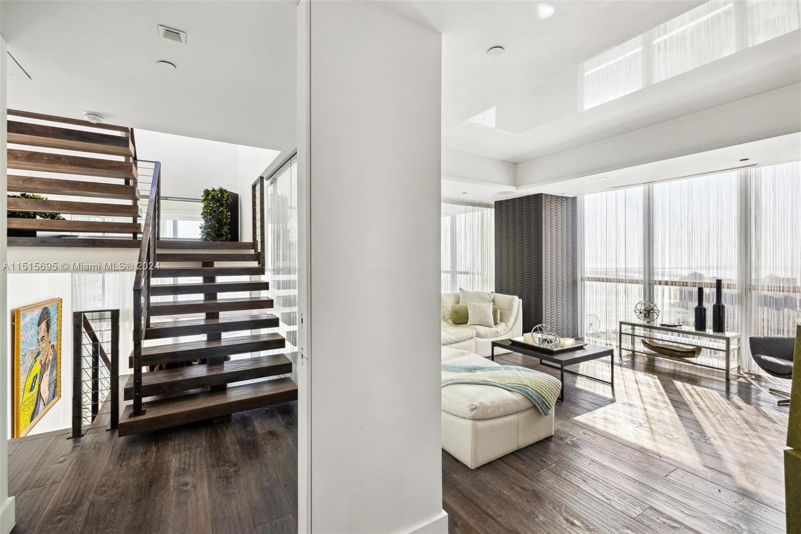 MARQUIS CONDO - Residential