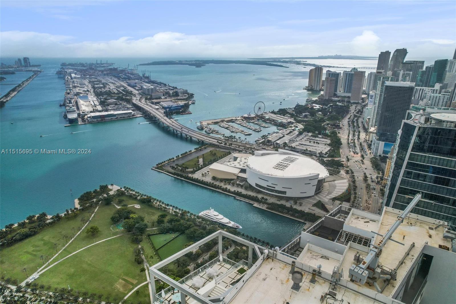 MARQUIS CONDO - Residential