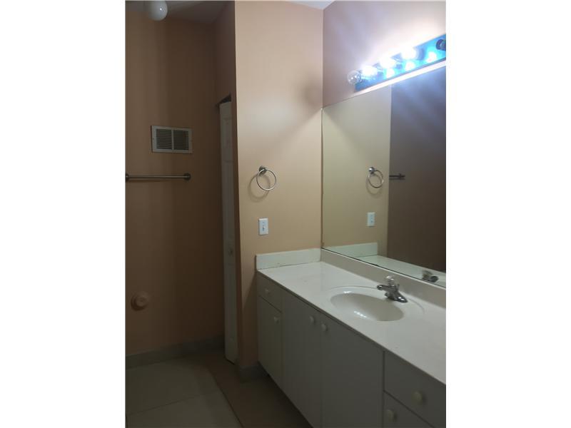 CARIBBEAN ISLES VILLAS CO - Residential Lease