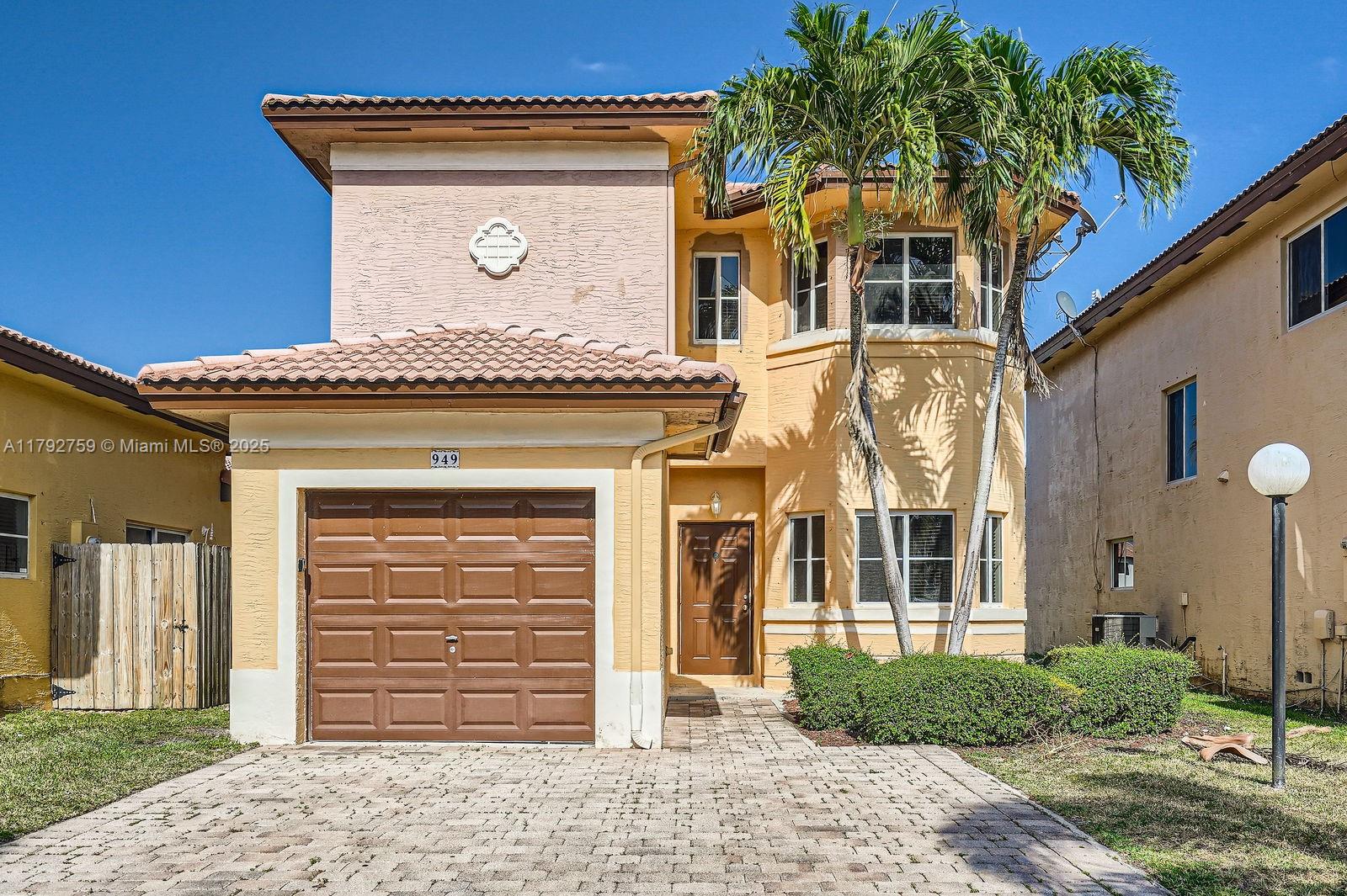 Property for Sale at 949 Ne 41st Ave, Homestead, Miami-Dade County, Florida - Bedrooms: 3 
Bathrooms: 3  - $500,000