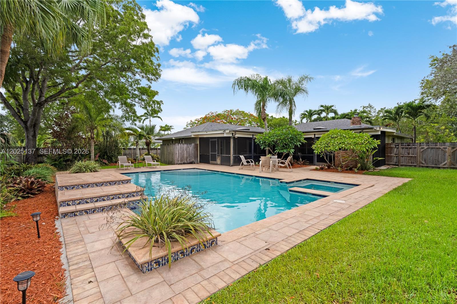 GLEN COVE SEC 1 - Residential