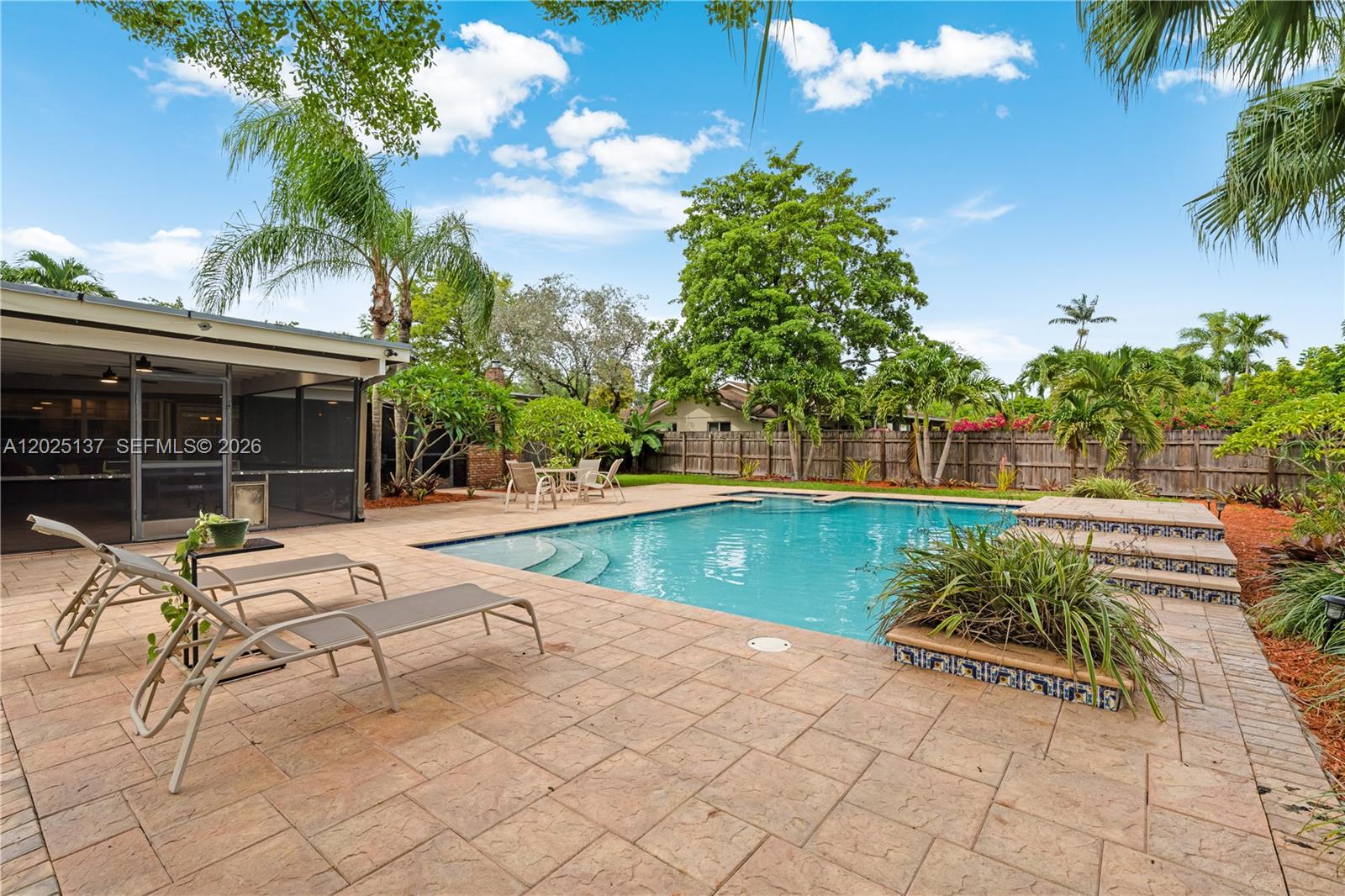 GLEN COVE SEC 1 - Residential