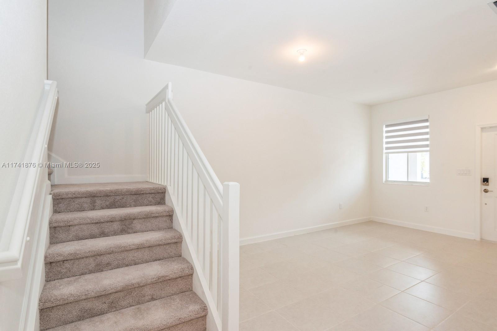 CEDAR POINTE - Residential