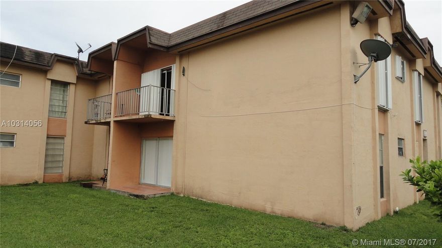 1 bed / 1 bathroom at Sunset Palms East. First floor unit, completely remodeled near the pool. Sunset Palms connects to a beautiful Miami Dade park that features a playground, tennis courts, basketball courts & baseball diamond. New A/C handler and compressor is being installed as well. Hurry, this won't last!
