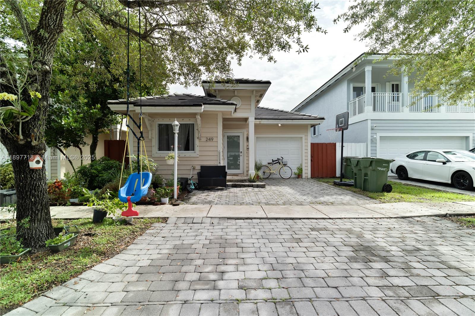 FERNANDOS PLACE - Residential