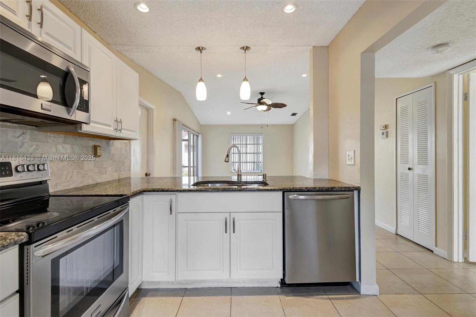 KINGS POINT 13 - Residential Lease