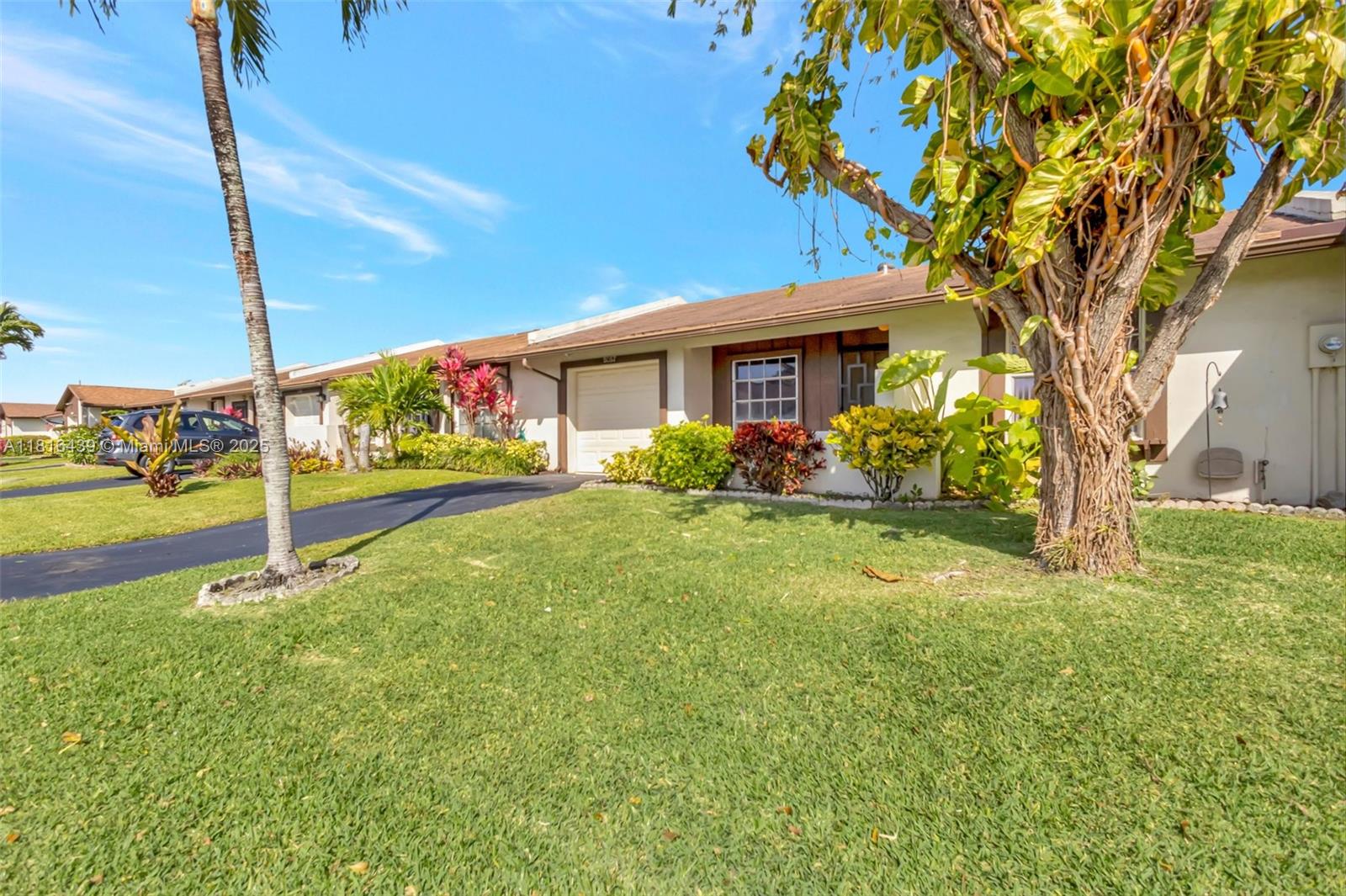 KINGS POINT 13 - Residential Lease