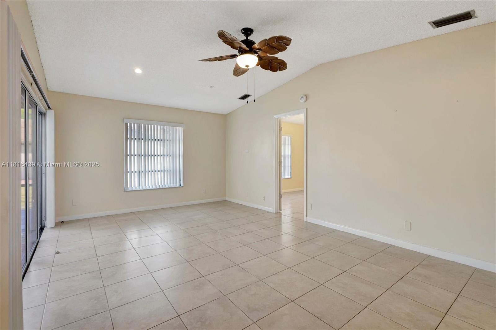 KINGS POINT 13 - Residential Lease