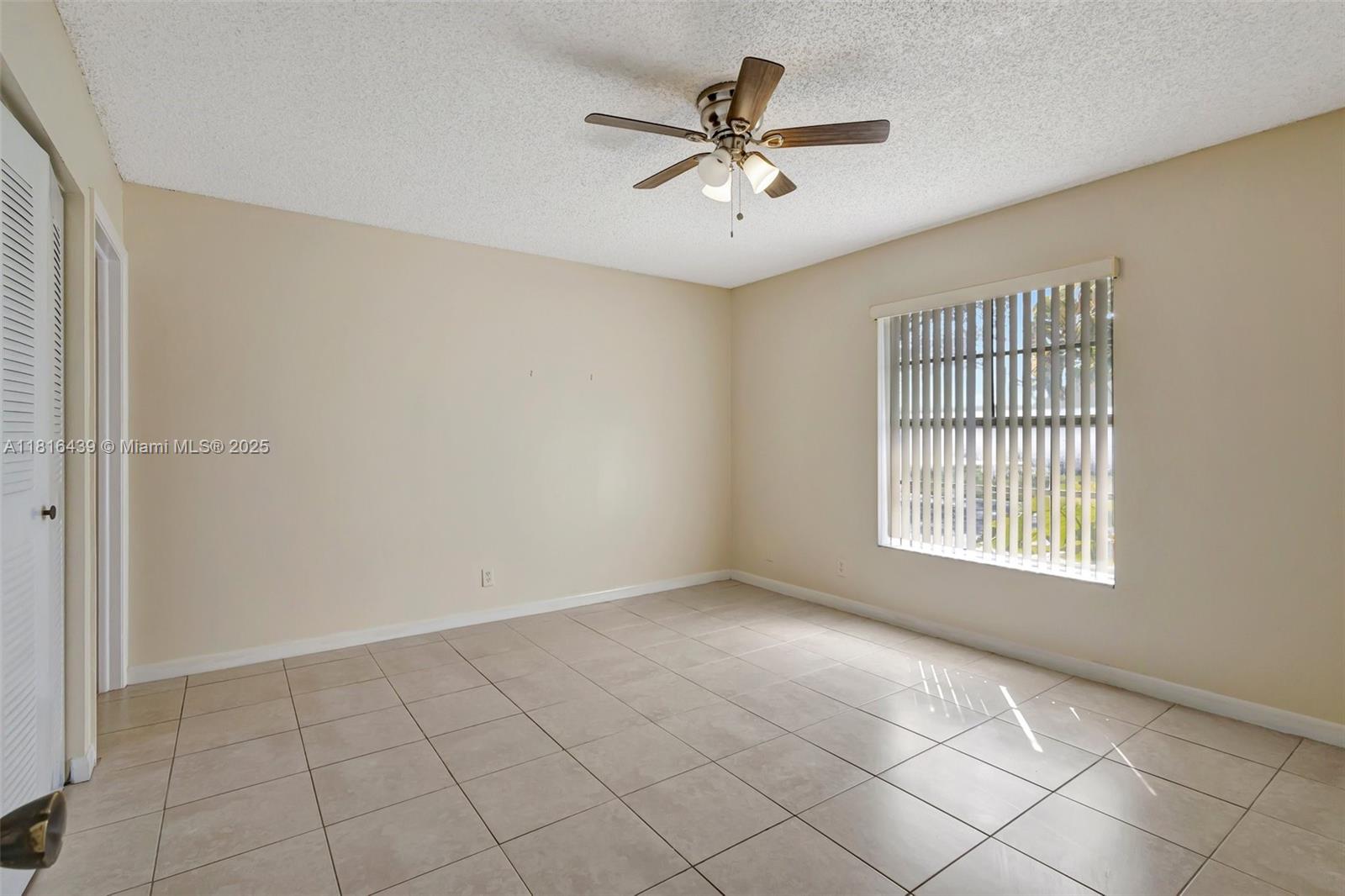 KINGS POINT 13 - Residential Lease