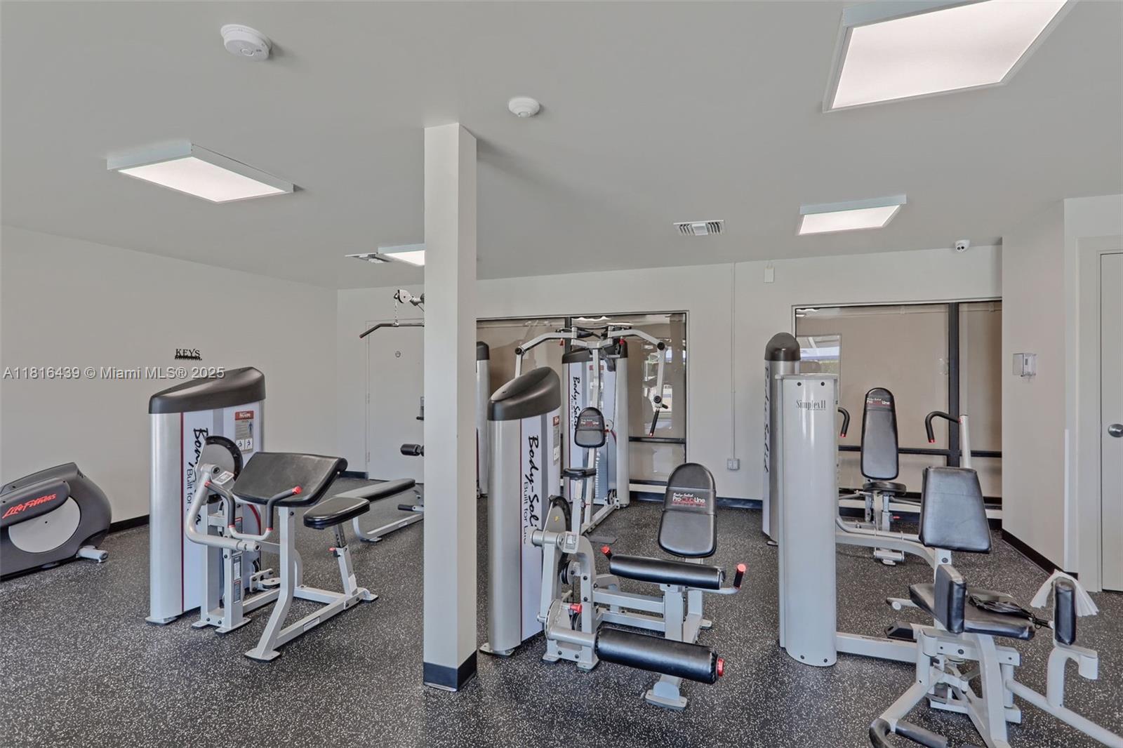 KINGS POINT 13 - Residential Lease