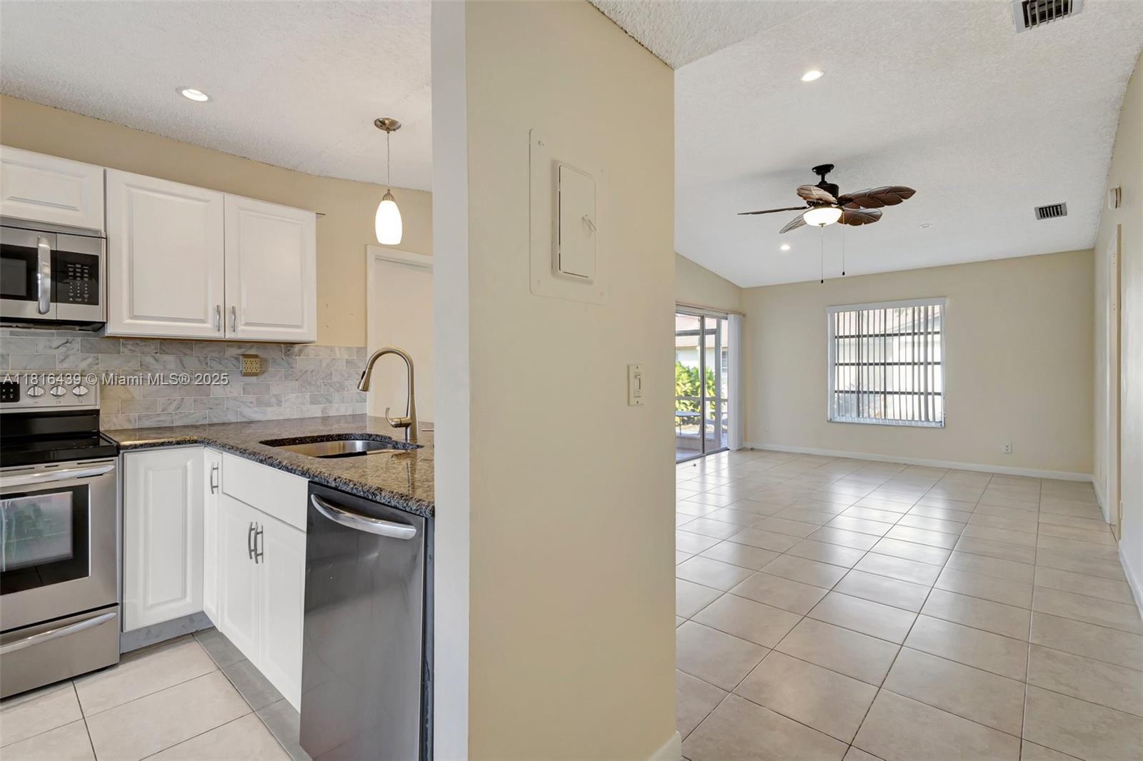 KINGS POINT 13 - Residential Lease