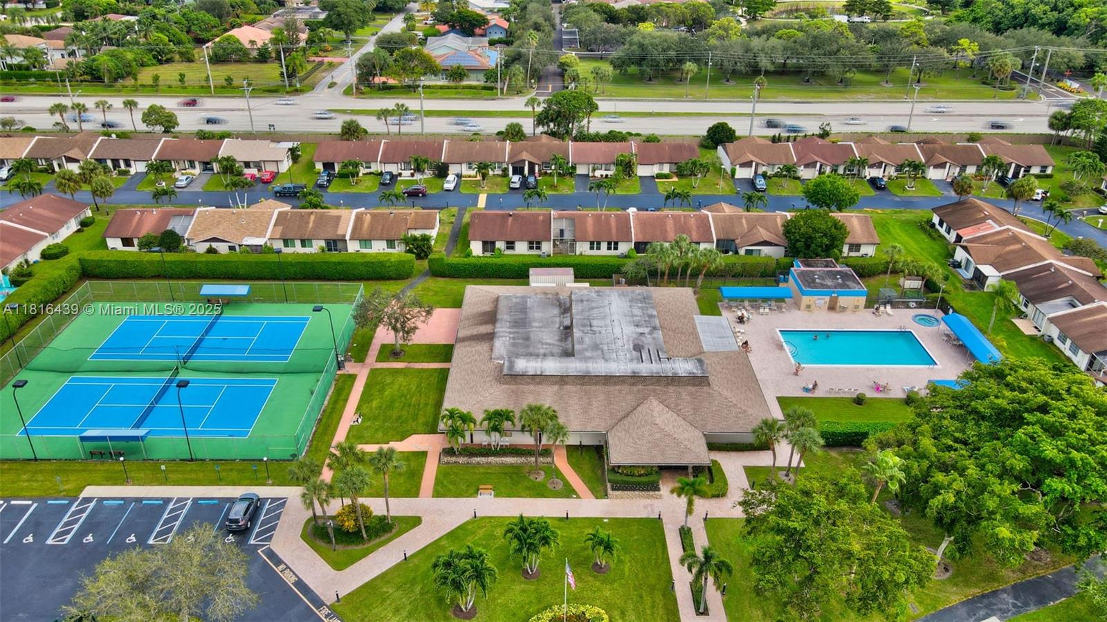 KINGS POINT 13 - Residential Lease