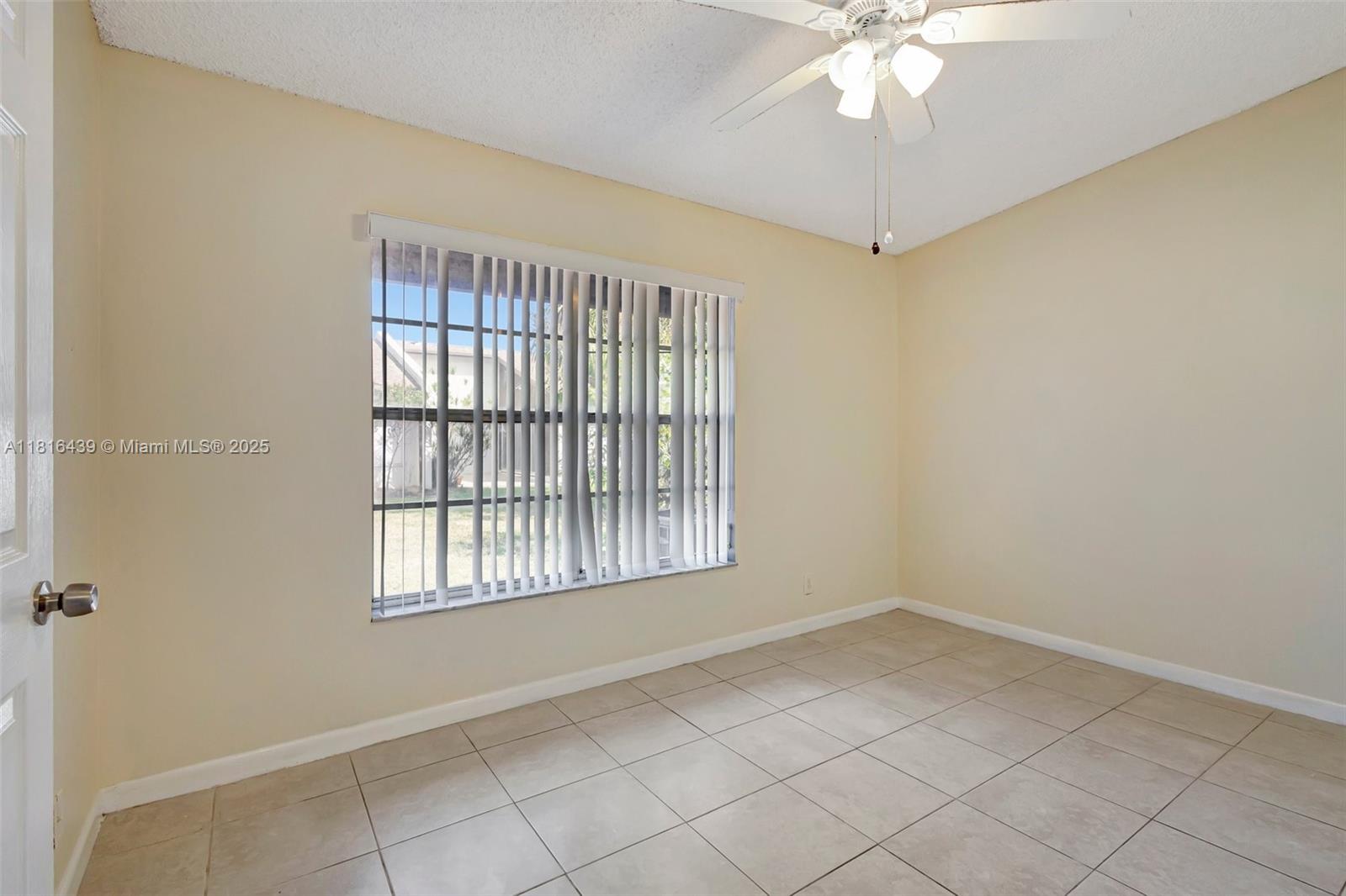 KINGS POINT 13 - Residential Lease