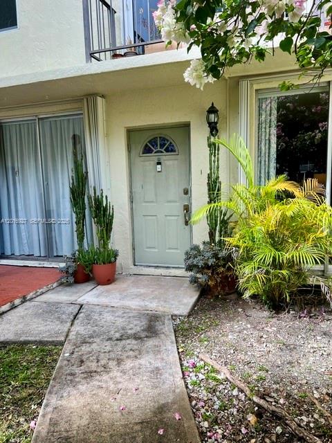 NORTHGATE TOWNHOUSE CONDO - Residential
