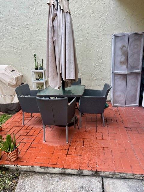 NORTHGATE TOWNHOUSE CONDO - Residential