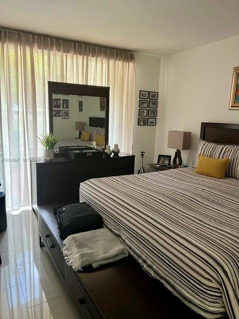 NORTHGATE TOWNHOUSE CONDO - Residential