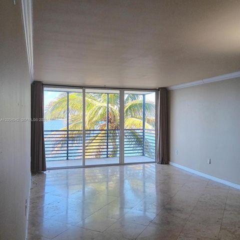 1075 NE Miami Gardens Dr 306 Miami FL 33179