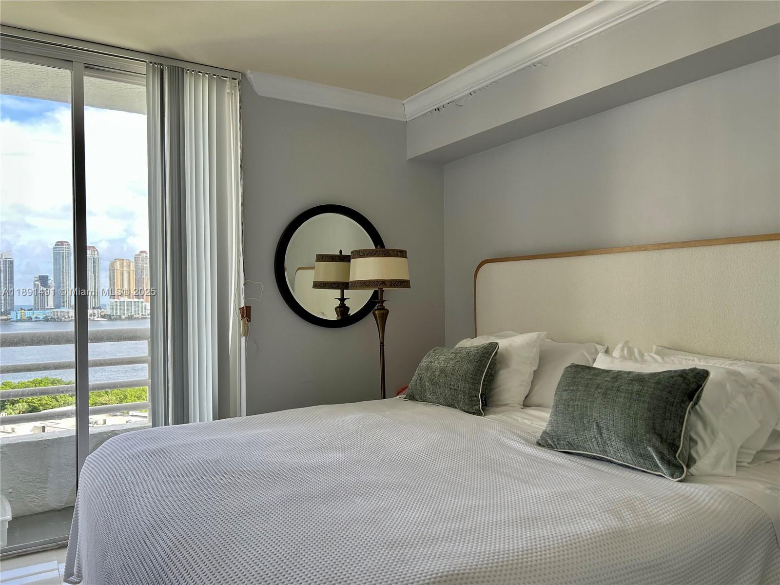 PARC CENTRAL AVENTURA EAS - Residential Lease