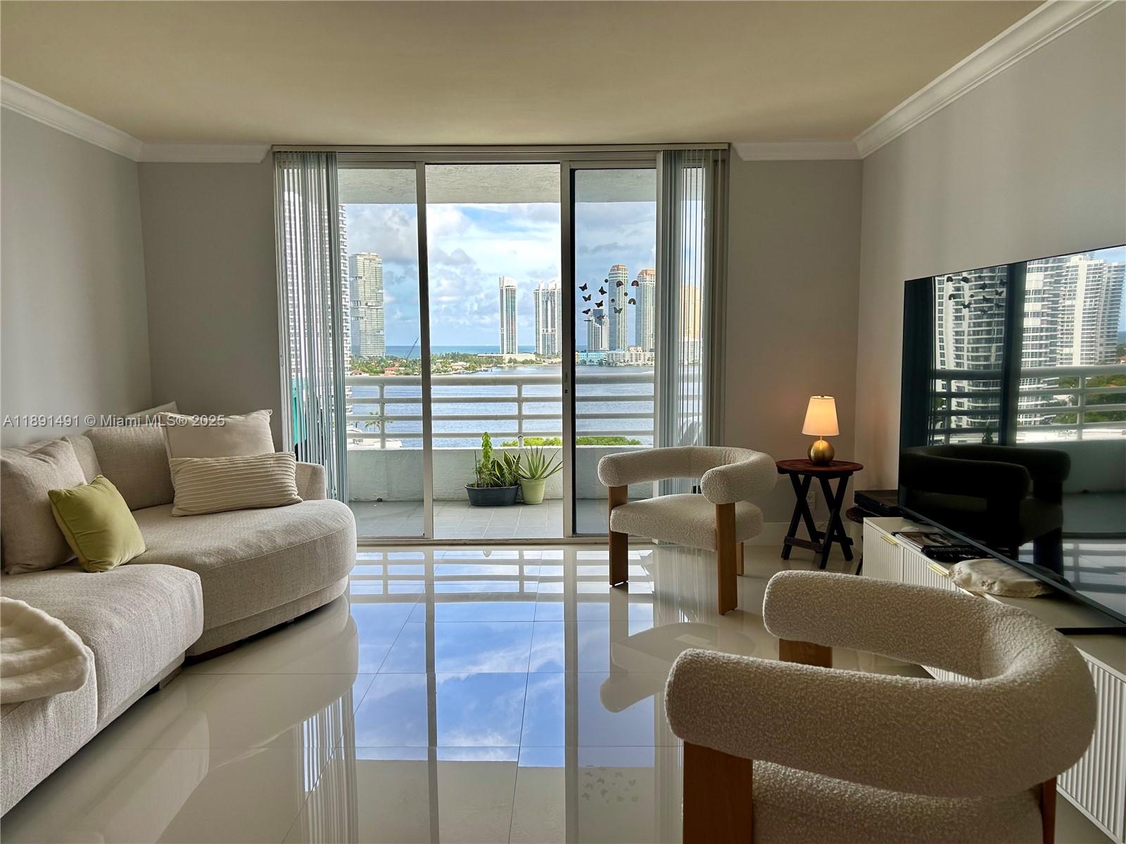 PARC CENTRAL AVENTURA EAS - Residential Lease