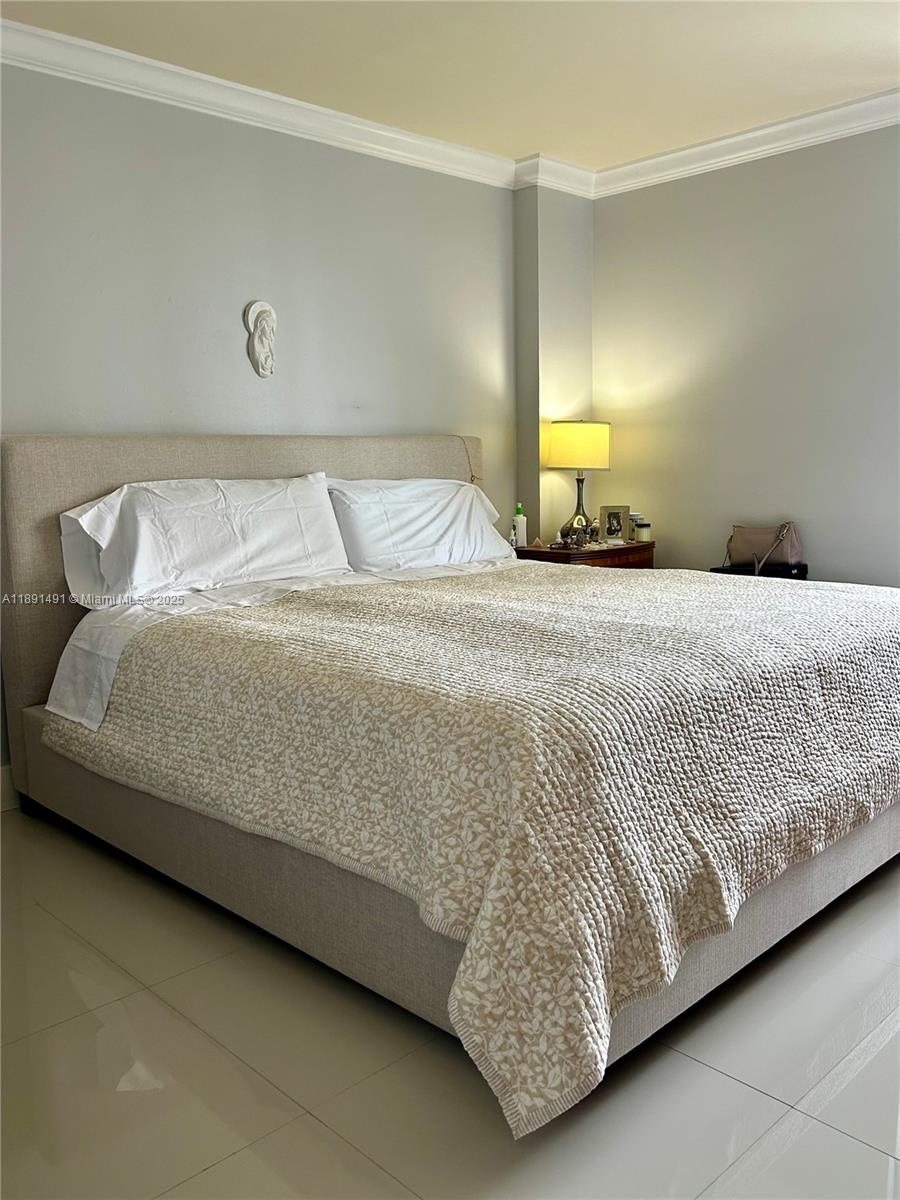 PARC CENTRAL AVENTURA EAS - Residential Lease