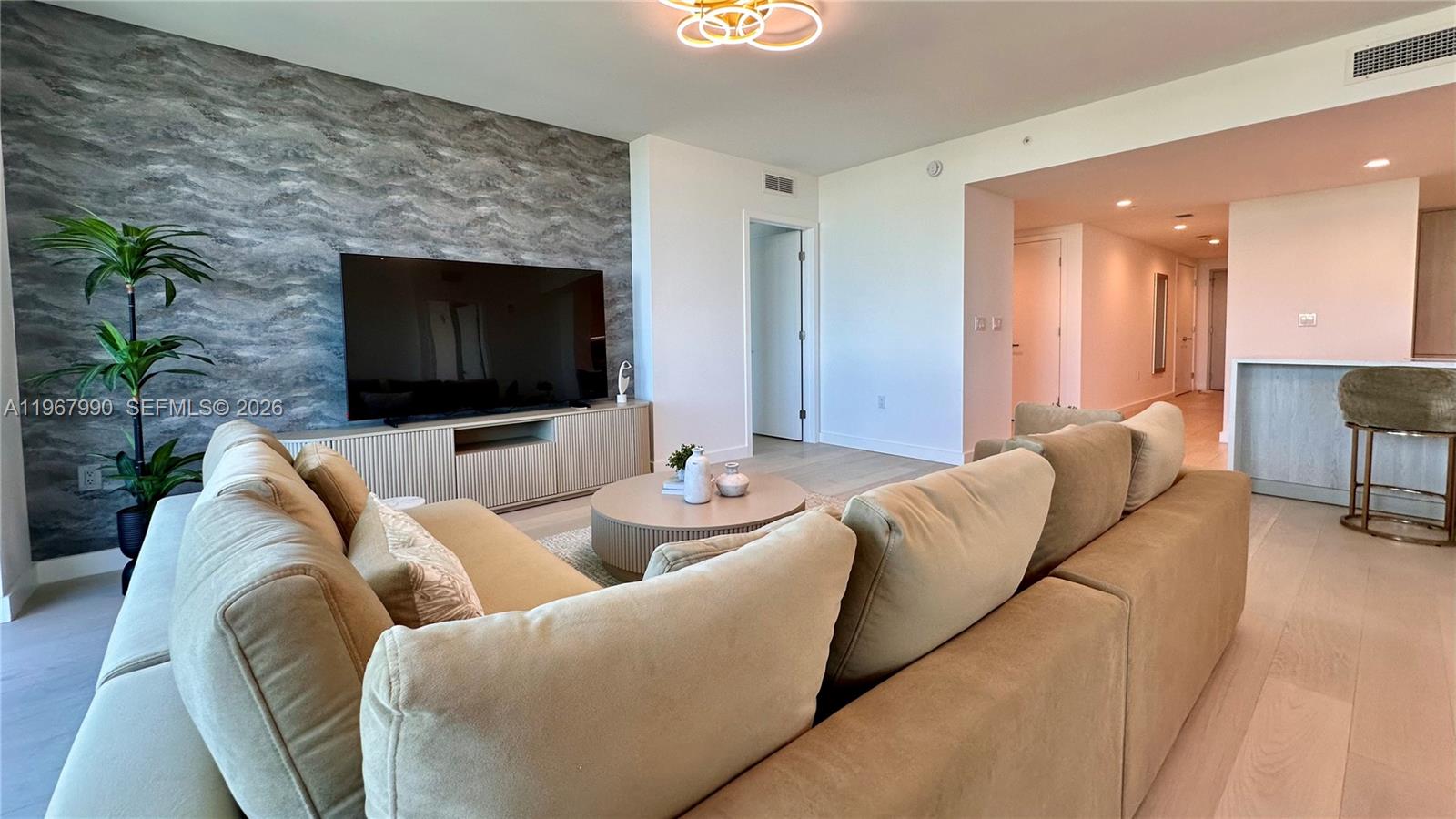 9201 E Bay Harbor Dr. 504