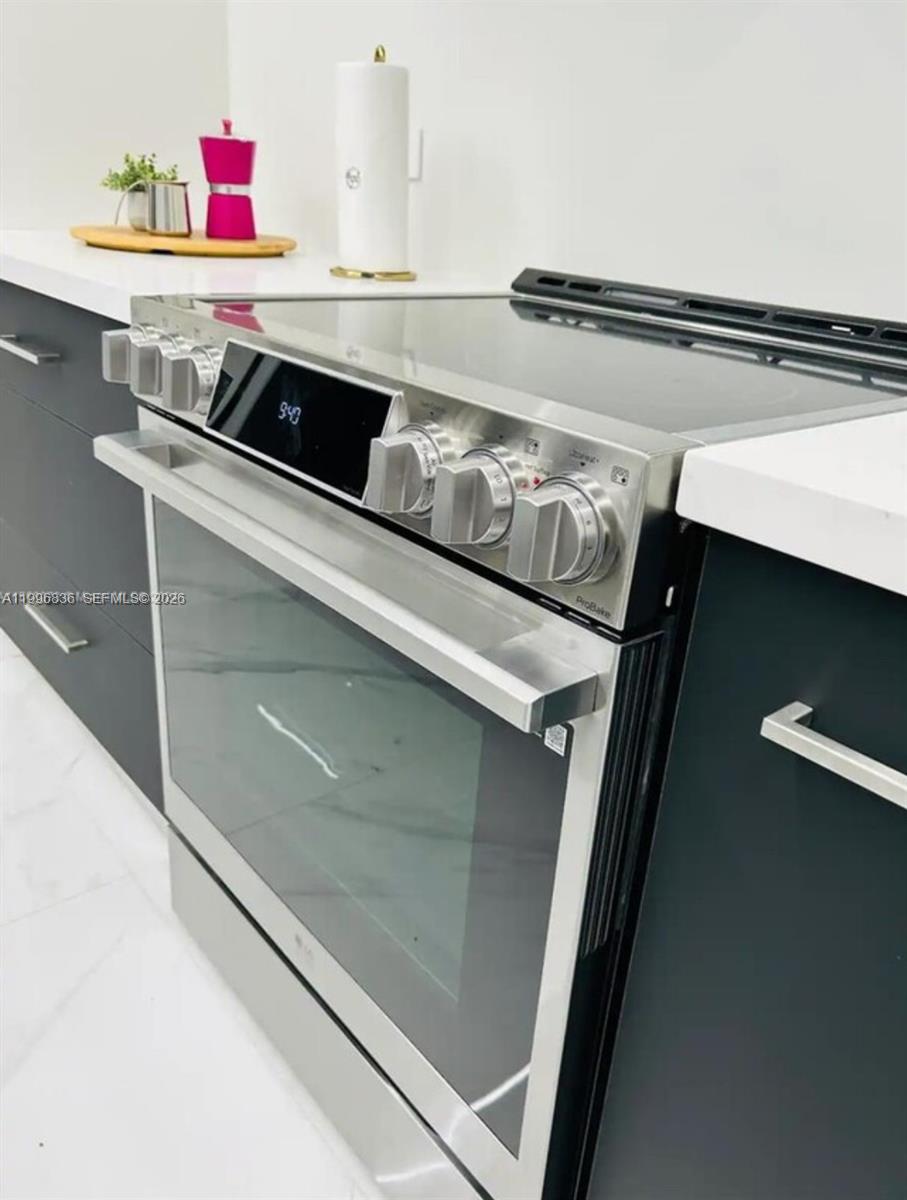 2612 SW 12th St Main