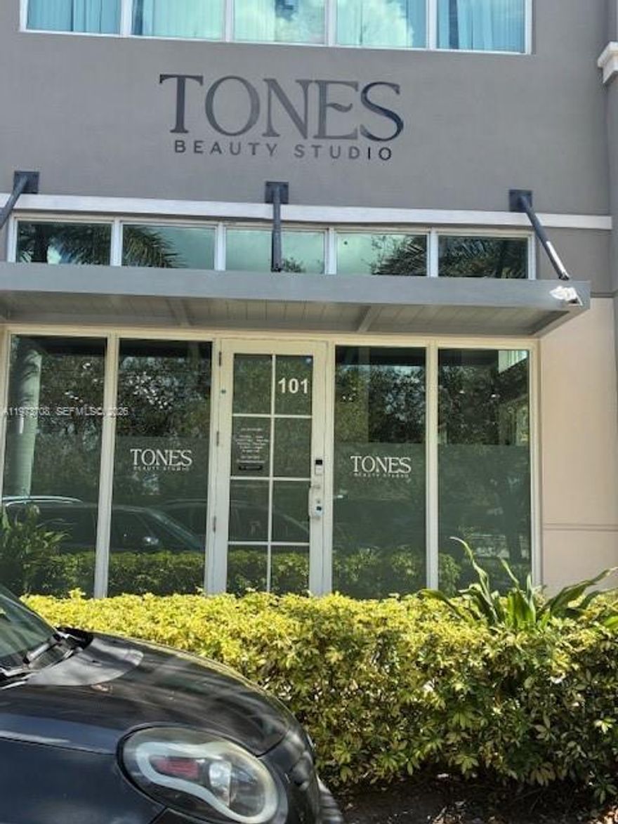 Mirabella Plaza, anchored by Mc Donalds, this corner unit located on the ground level offers 1163 sf with private bathroom and plenty of parking spots. unit is under 3yr lease to a hair salon. Please do not disturb the tenants. 
BUSINESS NOT INCLUDED IN THE SALE. Easy to Show.