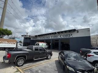 3595 NW 31st St