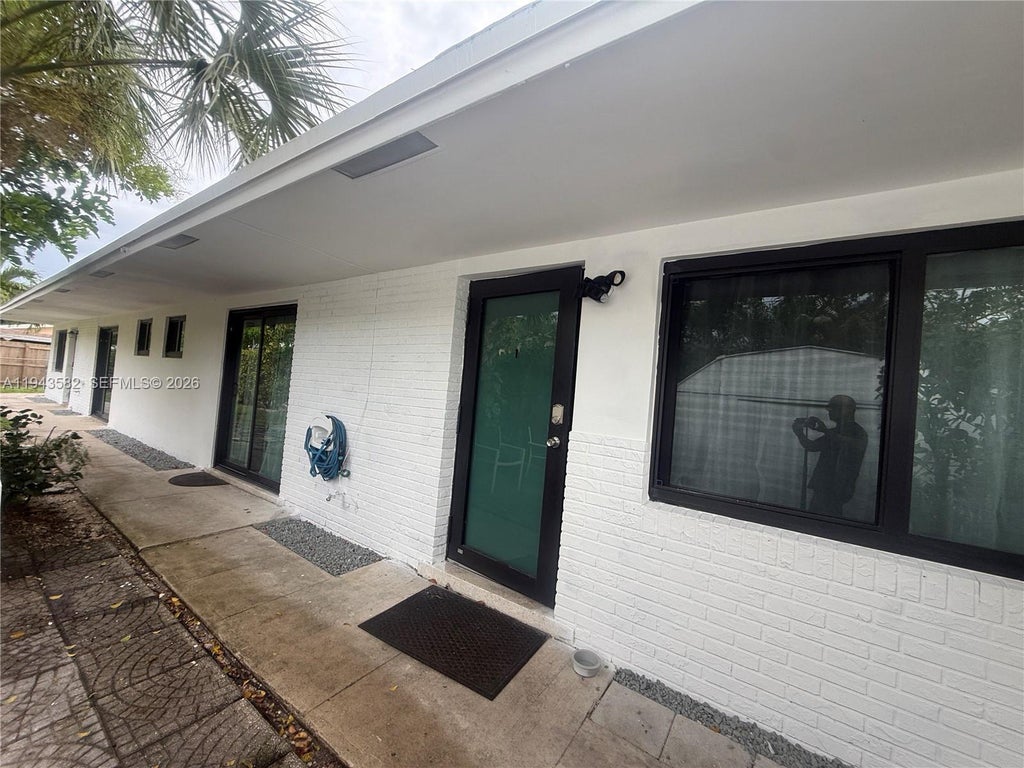 Photo of 1700 SW 20th St, Fort Lauderdale, FL 33315 (MLS # A11943582)