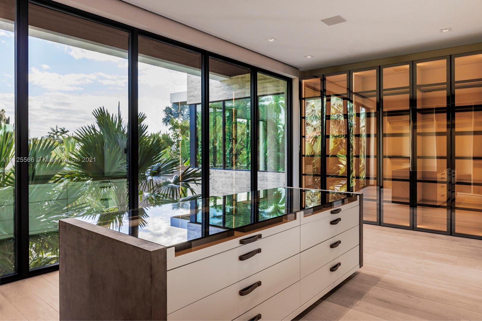 SUNSET ISLANDS-ISLAND NO - Residential