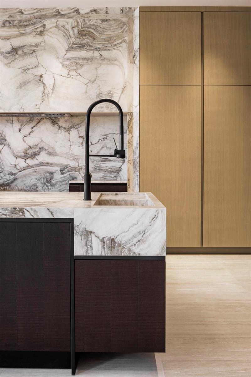 SUNSET ISLANDS-ISLAND NO - Residential